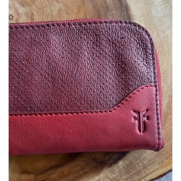 NWT Frye Shiloh Leather Wristlet - Picture 7 of 8